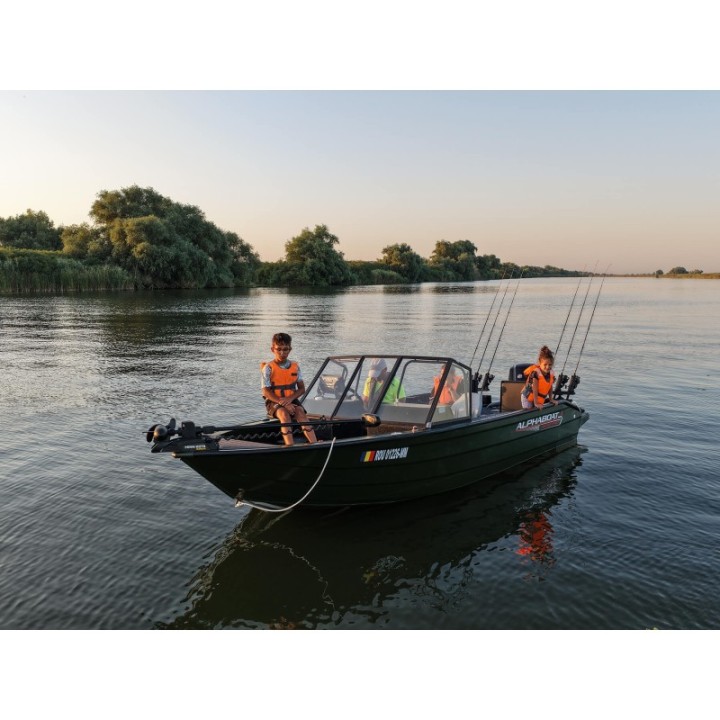 Alphaboat M580 – Barcă din aluminiu pentru pescuit
