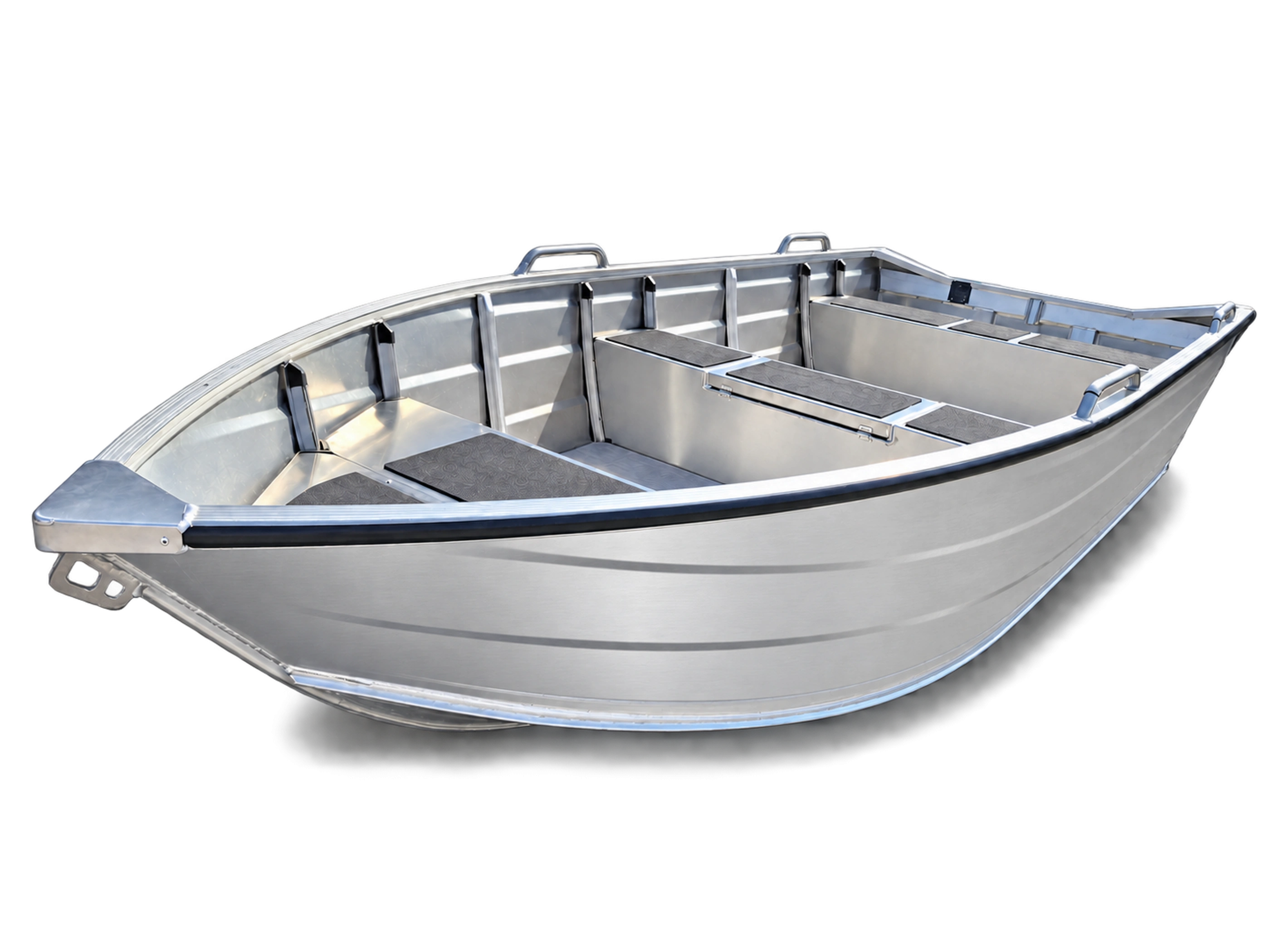 Alphaboat C445 PRO – vedere oblică dinspre prova