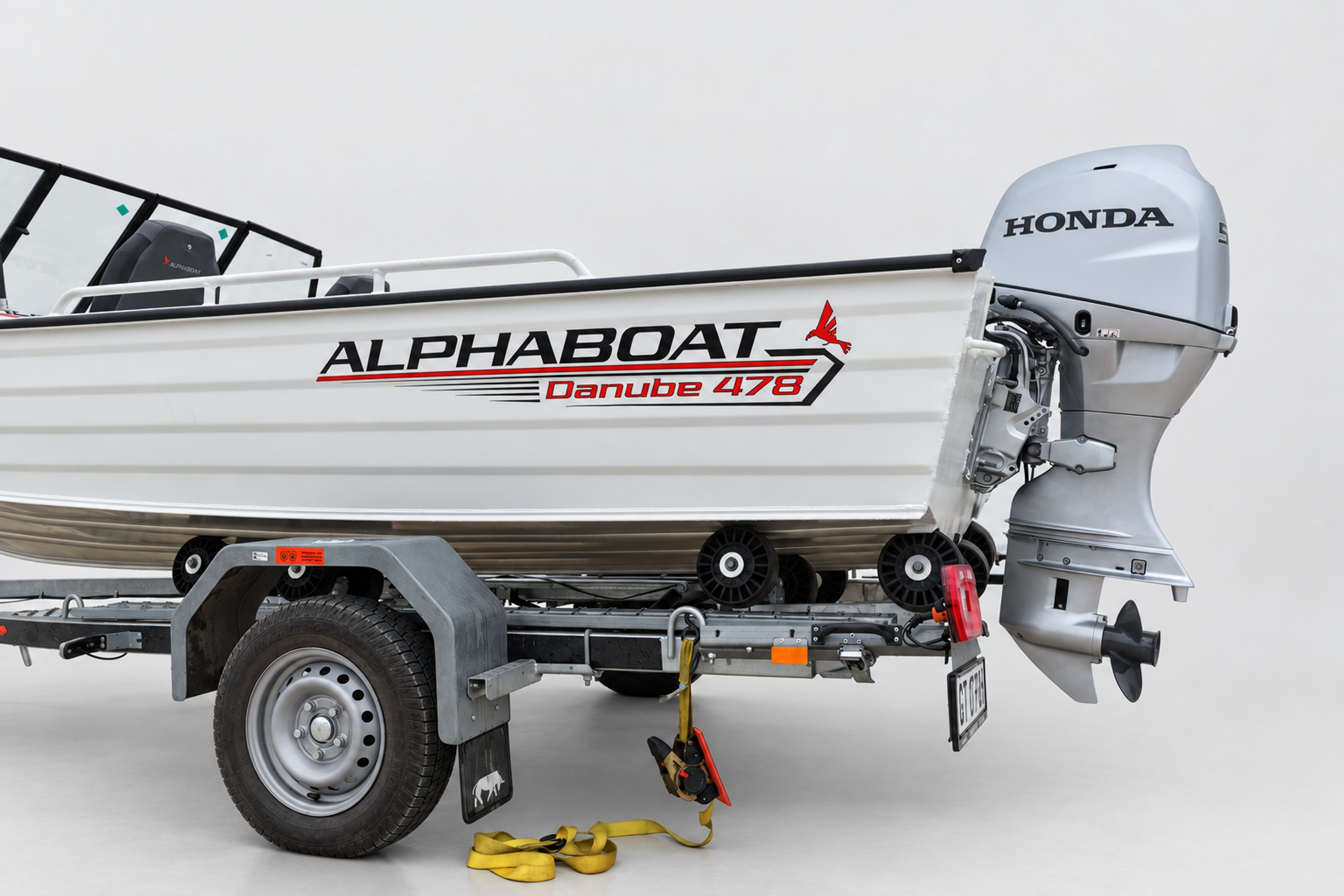 Alphaboat A478 – Barcă din aluminiu pentru pescuit și agrement
